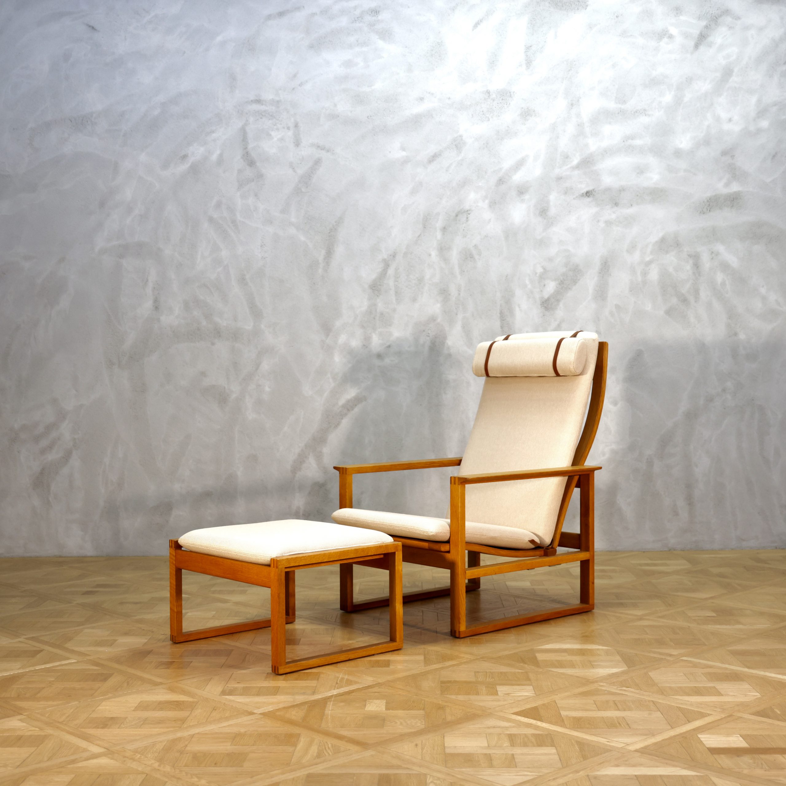 Borge Mogensen Model 2254 with Ottoman Oak - MOTO FURNITURE 北欧