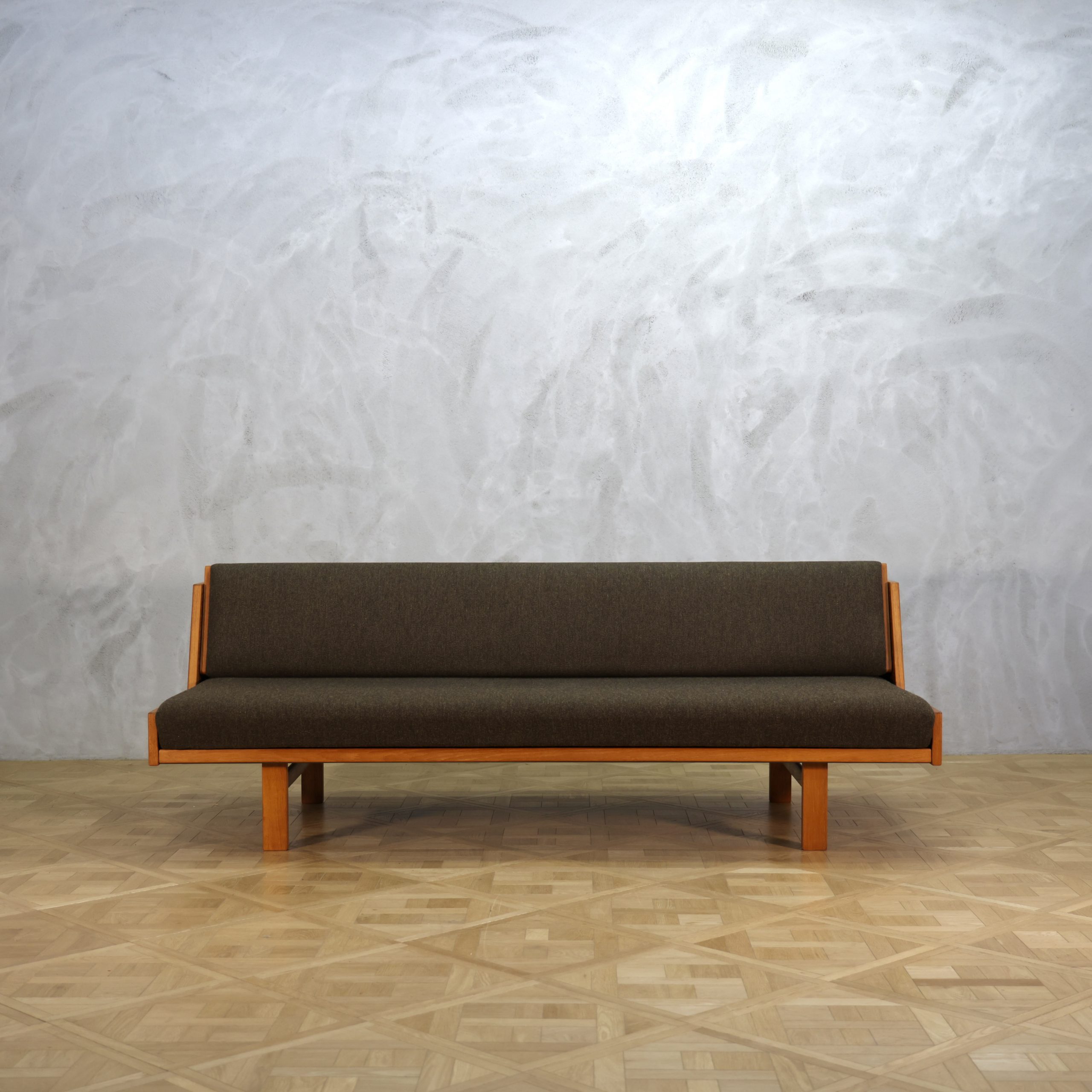 Hans J. Wegner GE258 Daybed Teak - MOTO FURNITURE 北欧家具