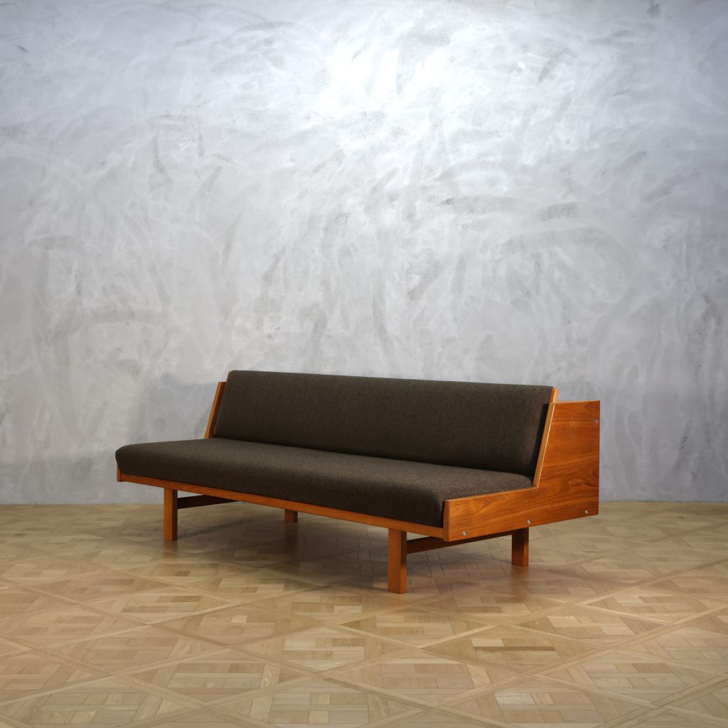 Hans J. Wegner GE258 Daybed Teak - MOTO FURNITURE 北欧家具