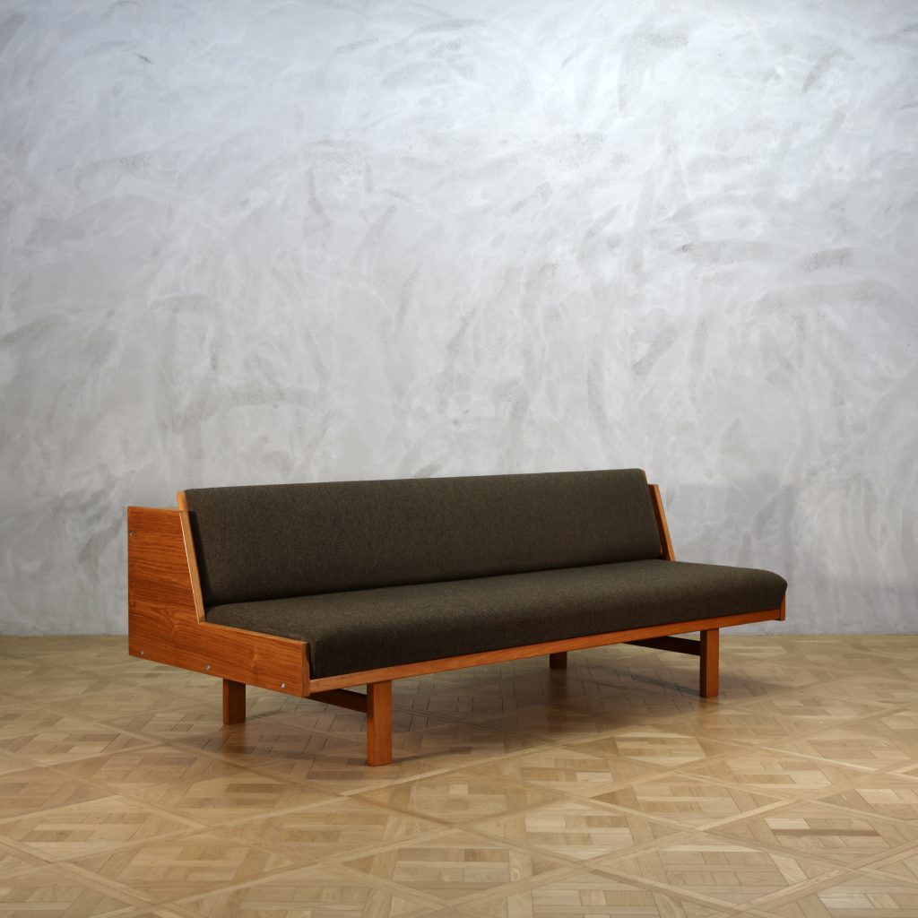Hans J. Wegner GE258 Daybed Teak - MOTO FURNITURE 北欧家具