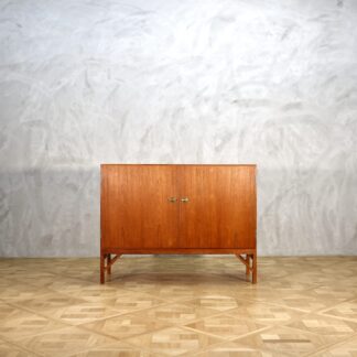 Borge Mogensen Model 232 Cabinet Teak