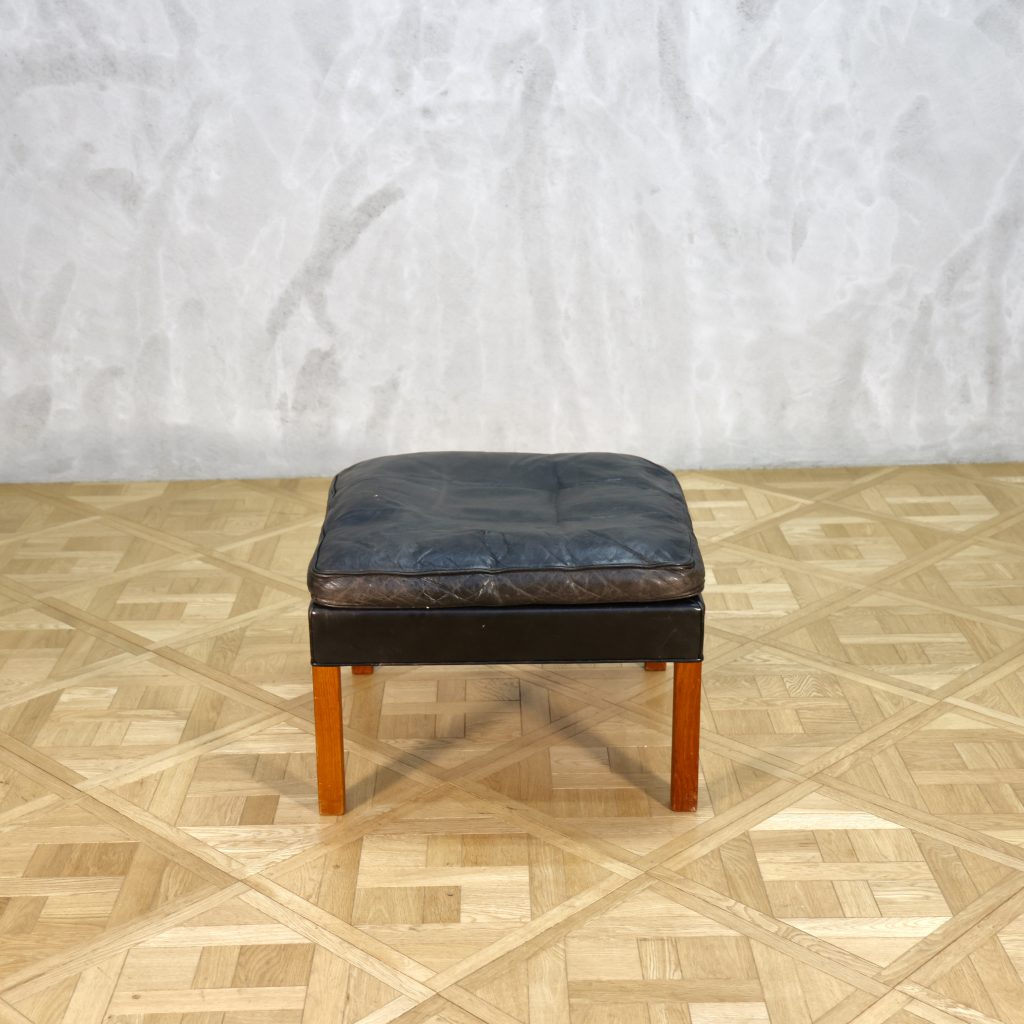 Børge Mogensen model 2207 2202 Set - MOTO FURNITURE 北欧家具