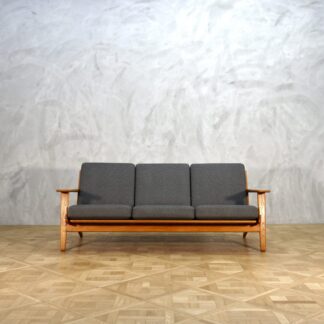 Hans J. Wegner GE290 Sofa Oak