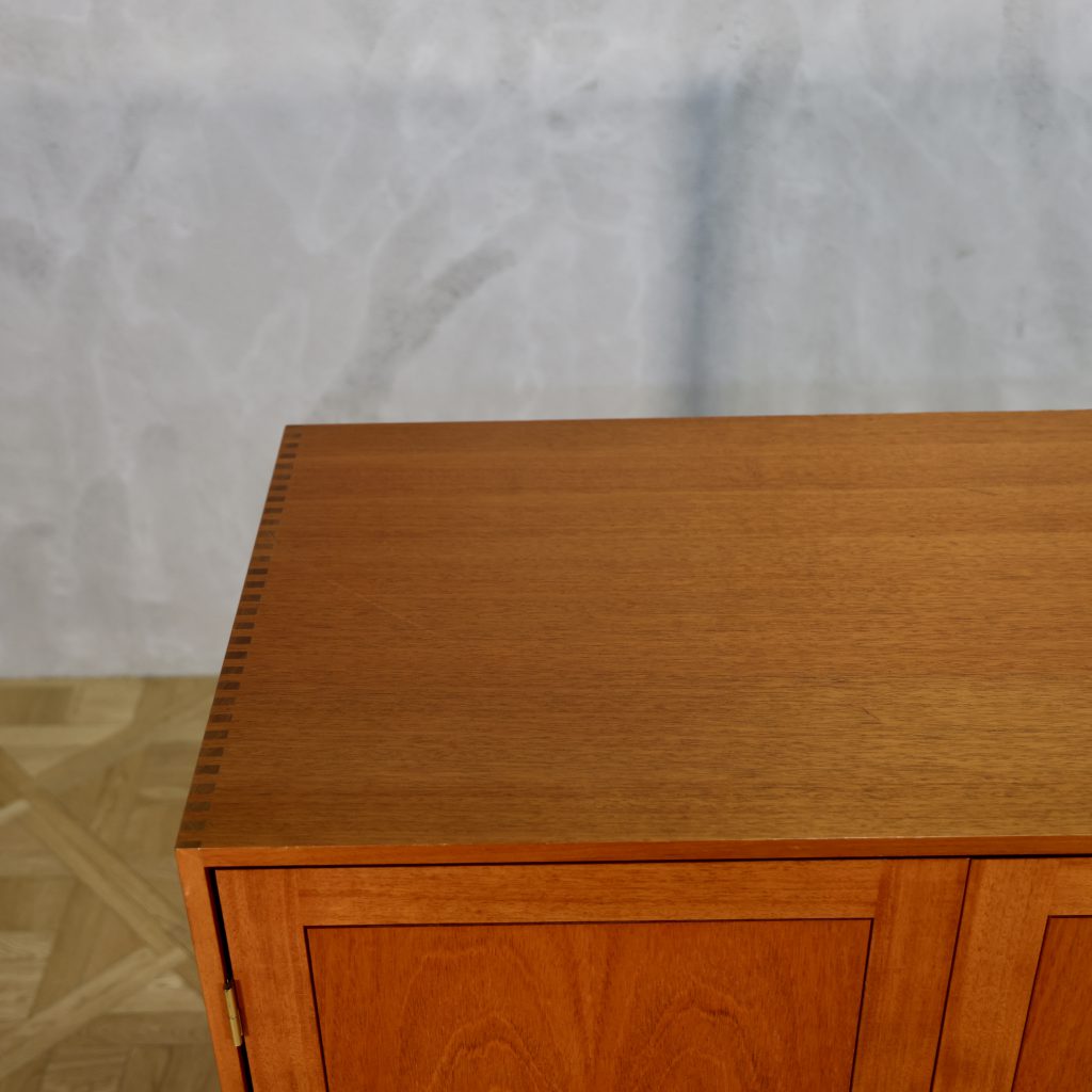 Christian Hvidt Cabinet Mahogany - MOTO FURNITURE 北欧家具