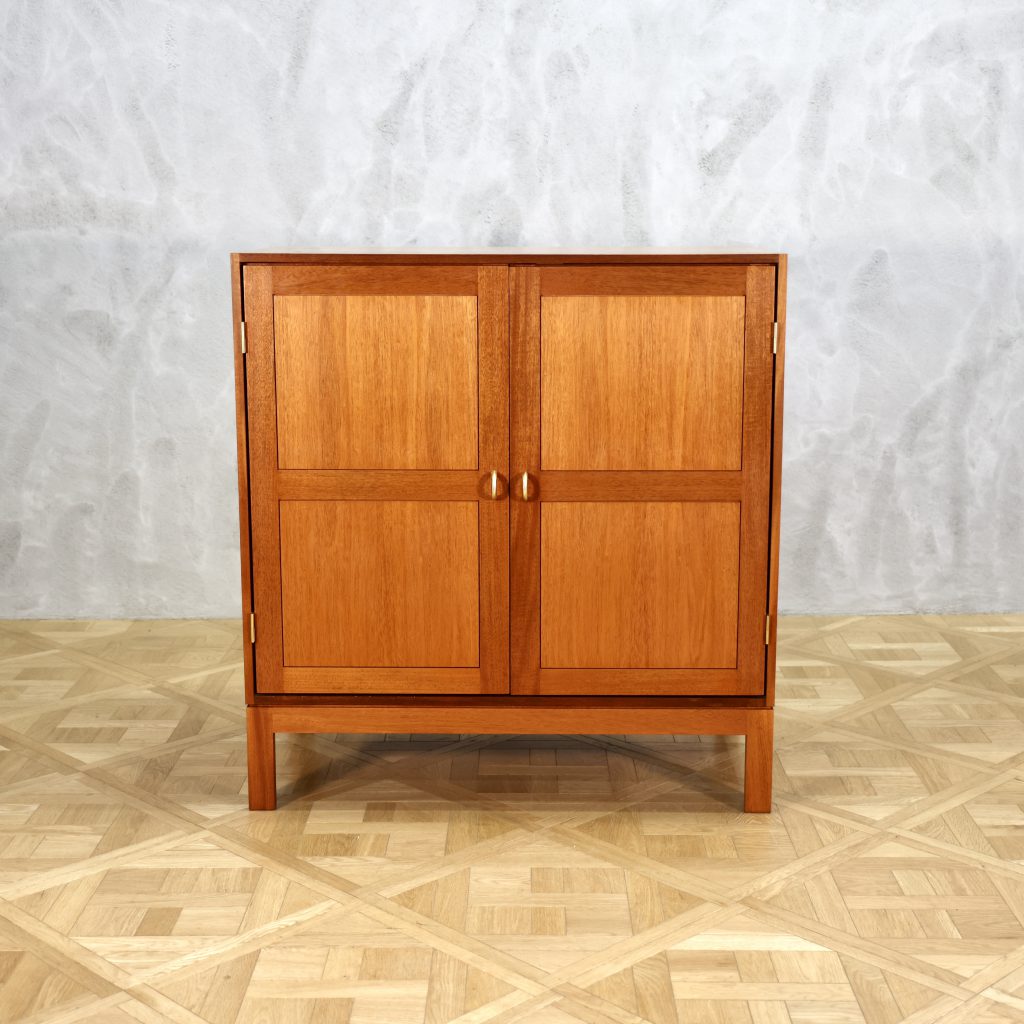 Christian Hvidt Cabinet Mahogany - MOTO FURNITURE 北欧家具