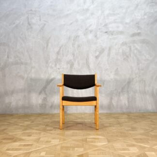 Hans J. Wegner Conference Arm Chair