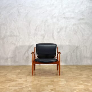 Finn Juhl Lounge Chair FD 136