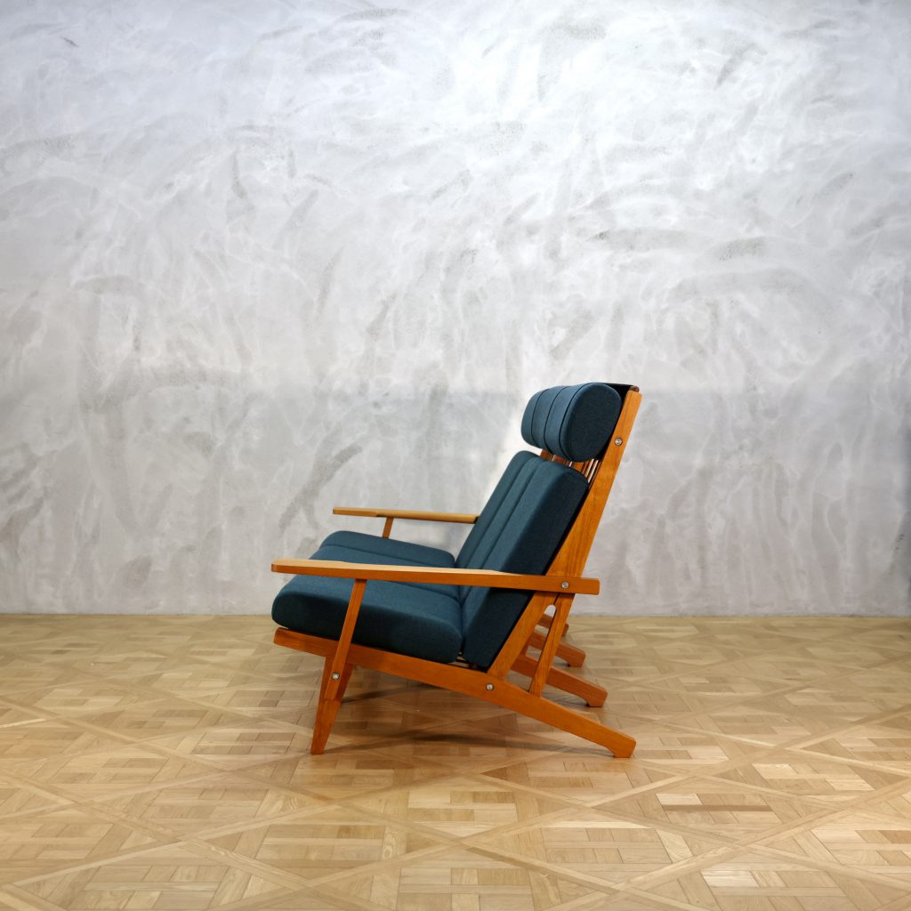 Hans J. Wegner GE375 Sofa Ottoman Set Teak - MOTO FURNITURE 北欧