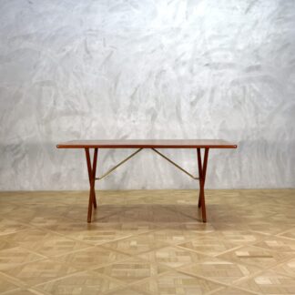 Hans J. Wegner AT303 Dining Table