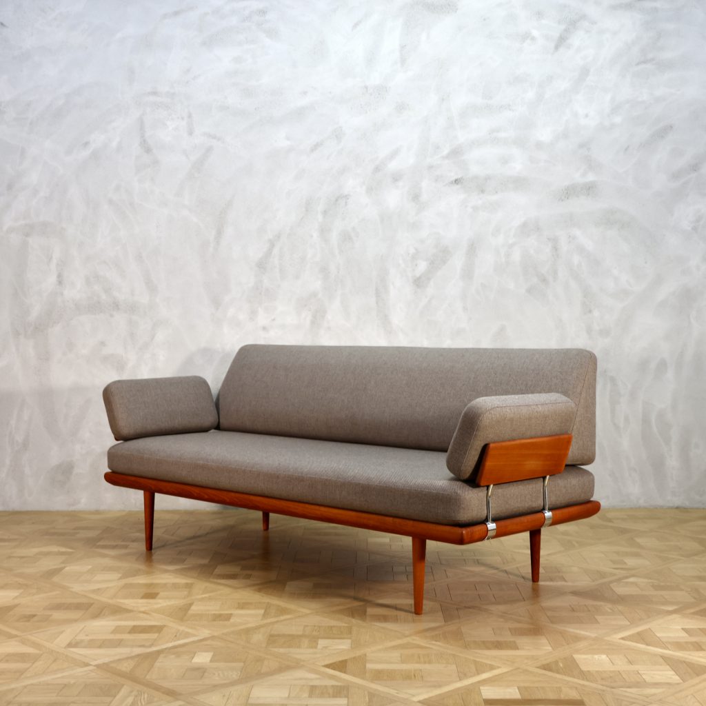 Peter Hvidt & Orla Molgaard Minerva Sofa - MOTO FURNITURE 北欧家具