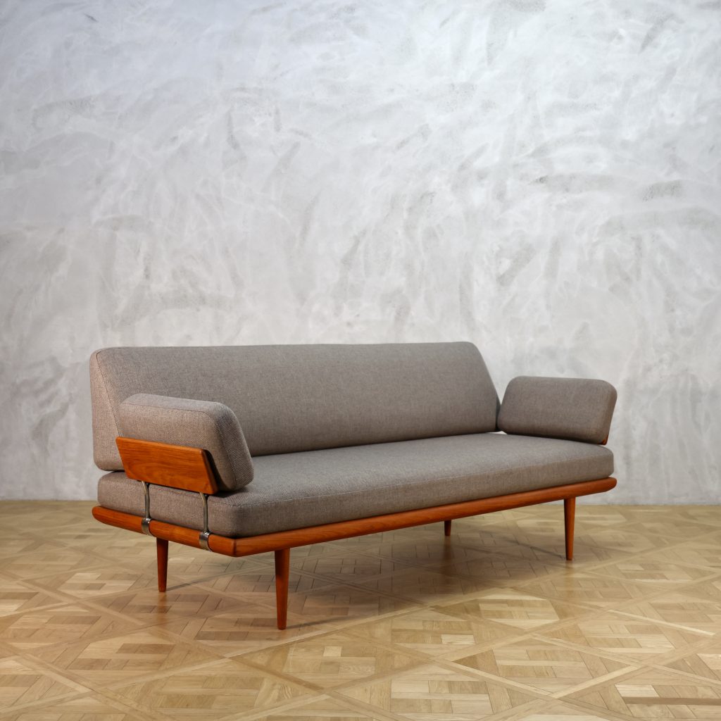 Peter Hvidt & Orla Molgaard Minerva Sofa - MOTO FURNITURE 北欧家具