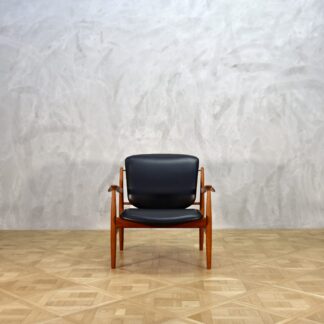 Finn Juhl Lounge Chair FD 136