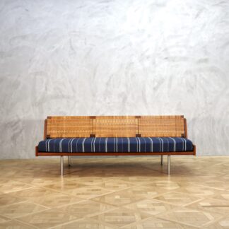 Hans J. Wegner GE7 Daybed Teak & Cane
