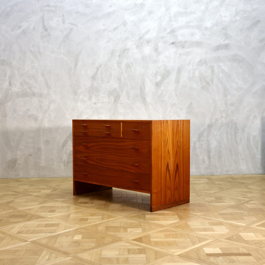 Hans J. Wegner RY Chest Teak - MOTO FURNITURE 北欧家具 ウェグナー