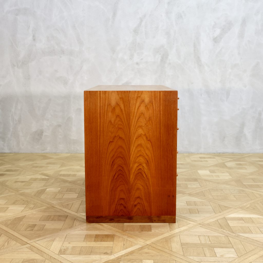 Hans J. Wegner RY Chest Teak - MOTO FURNITURE 北欧家具 ウェグナー