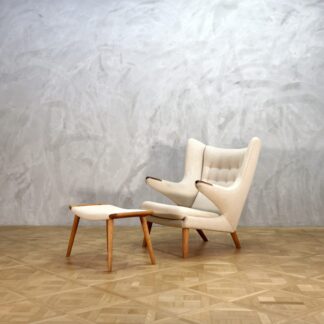 Hans J. Wegner AP19 Bear Chair Set
