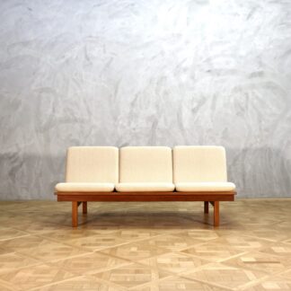 Børge Mogensen model 2218 Oak