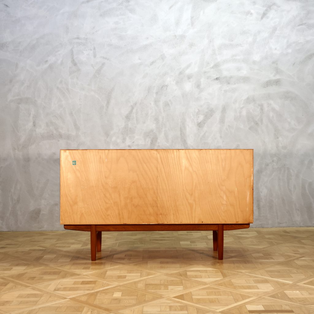 Børge Mogensen Model 160 Sideboard Teak - MOTO FURNITURE 北欧家具