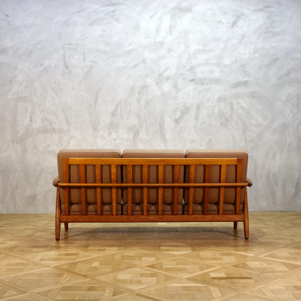 Hans J. Wegner GE240 Sofa Teak Oak - MOTO FURNITURE 北欧家具