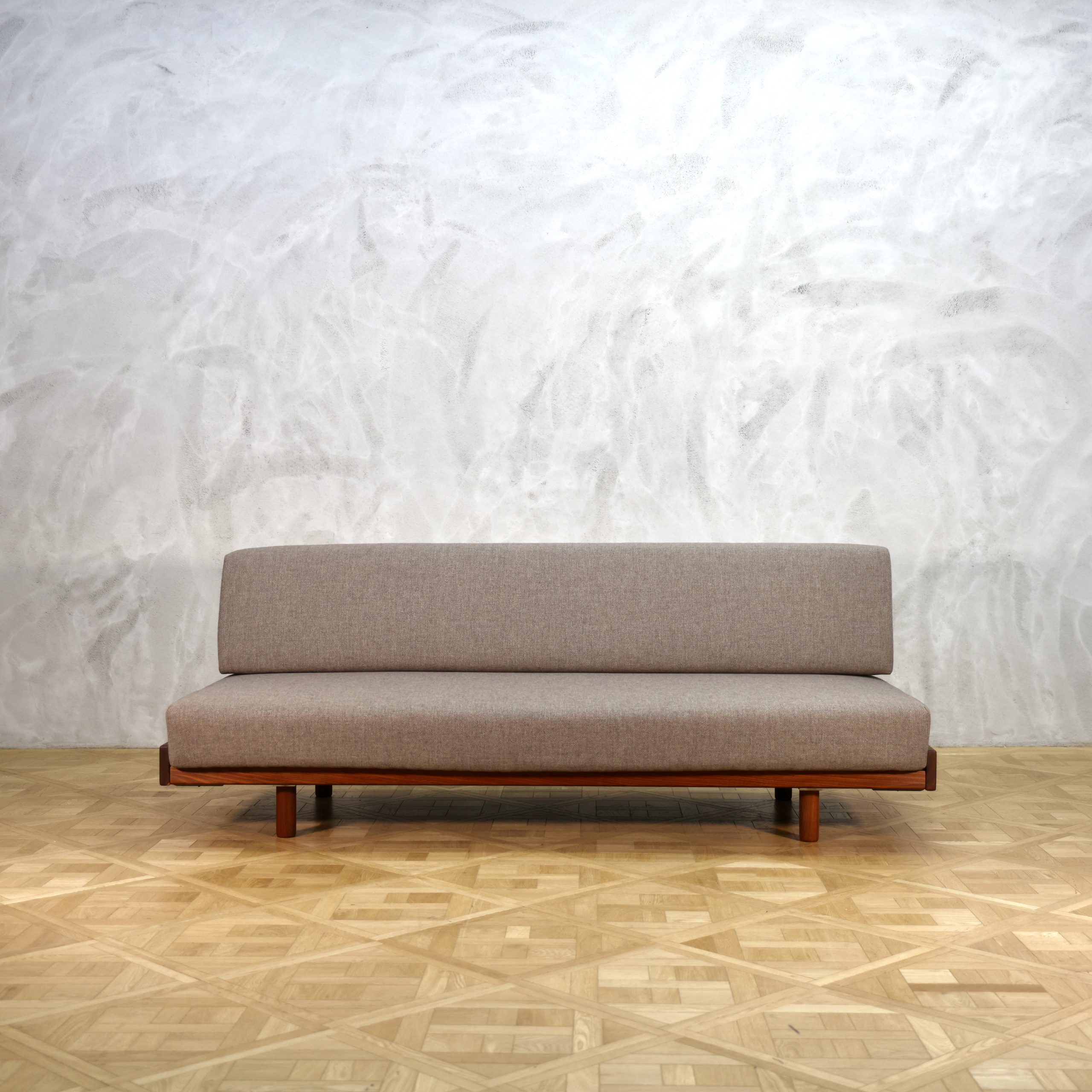 Hans J. Wegner GE20 Teak Daybed - MOTO FURNITURE 北欧家具