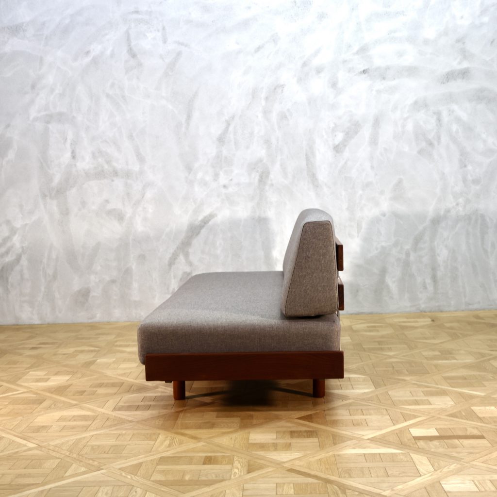 Hans J. Wegner GE20 Teak Daybed - MOTO FURNITURE 北欧家具