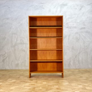 Hans J. Wegner RY8 Book Shelf Oak