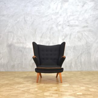 Hans J. Wegner AP19 Bear Chair Teak