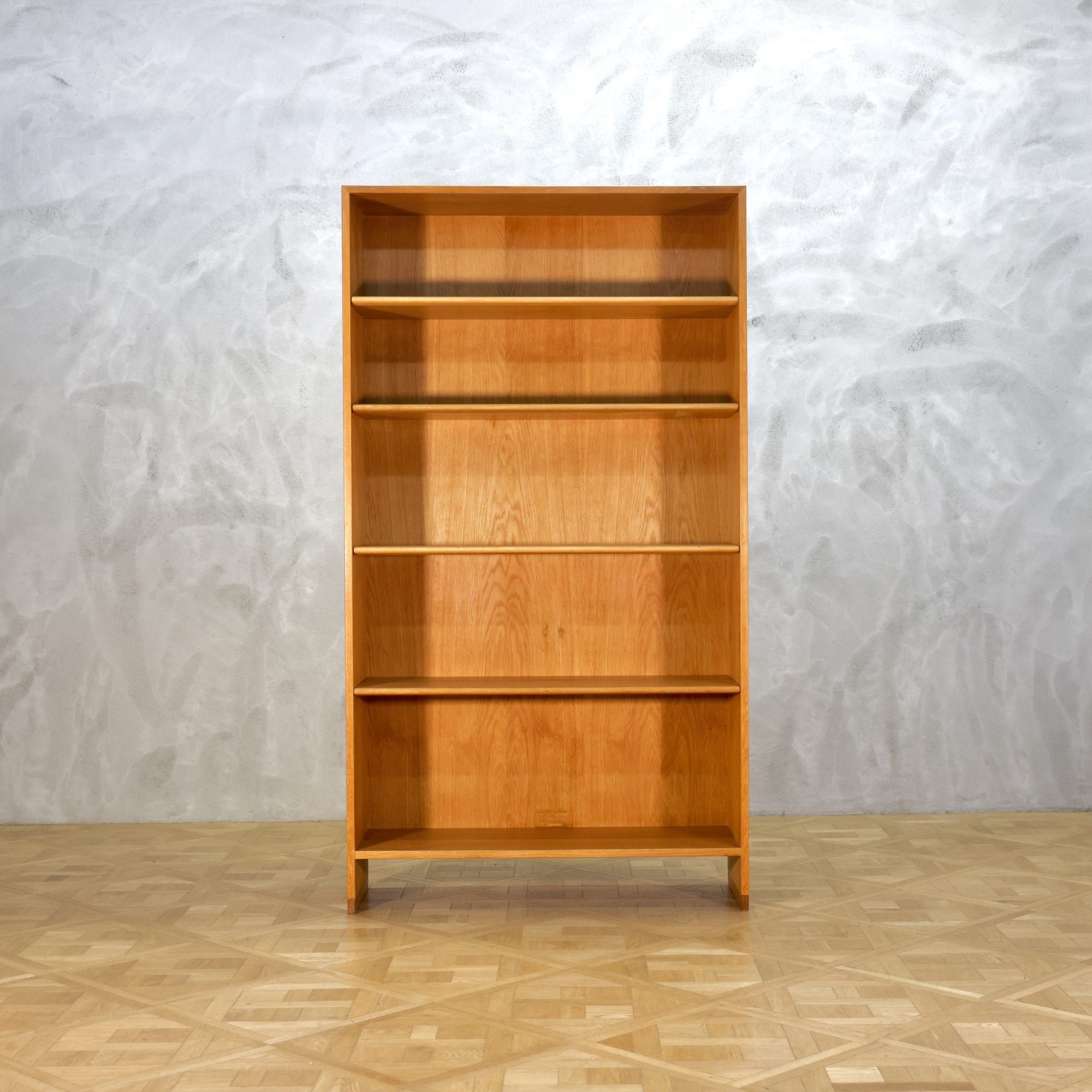 Hans J. Wegner RY8 Book Shelf Oak - MOTO FURNITURE 北欧家具