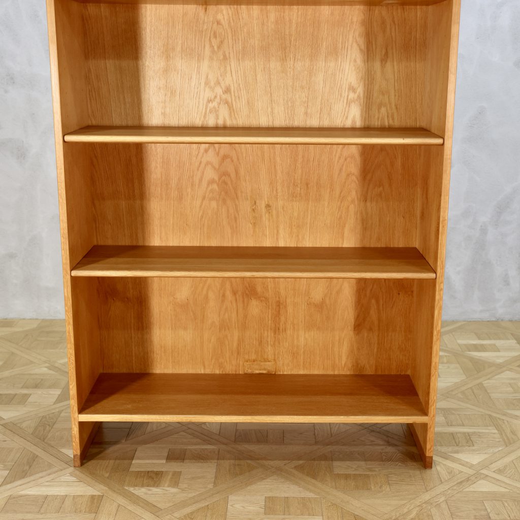 Hans J. Wegner RY8 Book Shelf Oak - MOTO FURNITURE 北欧家具