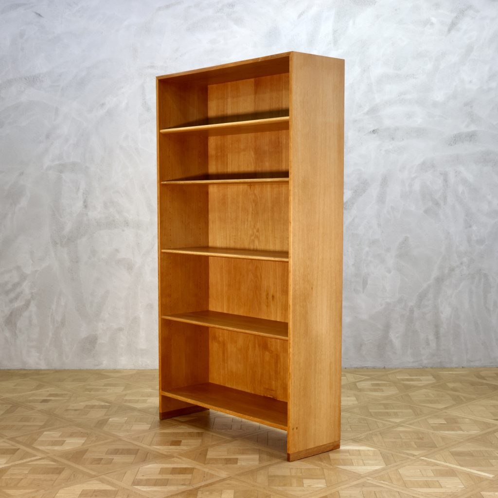 Hans J. Wegner RY8 Book Shelf Oak - MOTO FURNITURE 北欧家具
