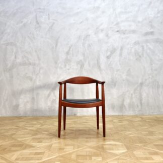 Hans J. Wegner JH 503 Mahogany