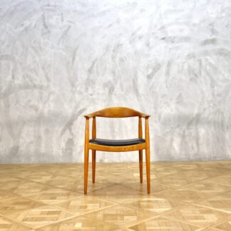 Hans J. Wegner JH 503 Oak