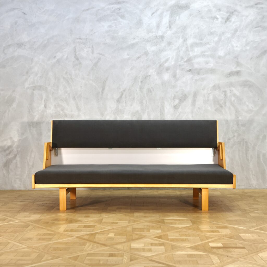 Hans J. Wegner GE258 Daybed Beech - MOTO FURNITURE 北欧家具