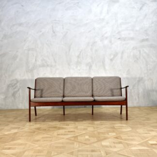 Ole Wanscher PJ112 Mahogany 3P Sofa