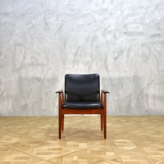 Finn Juhl Diplomat Chair Rosewood