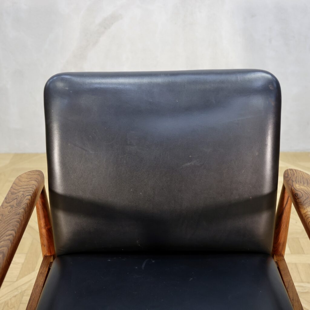 Finn Juhl Diplomat Chair Rosewood - MOTO FURNITURE 北欧家具