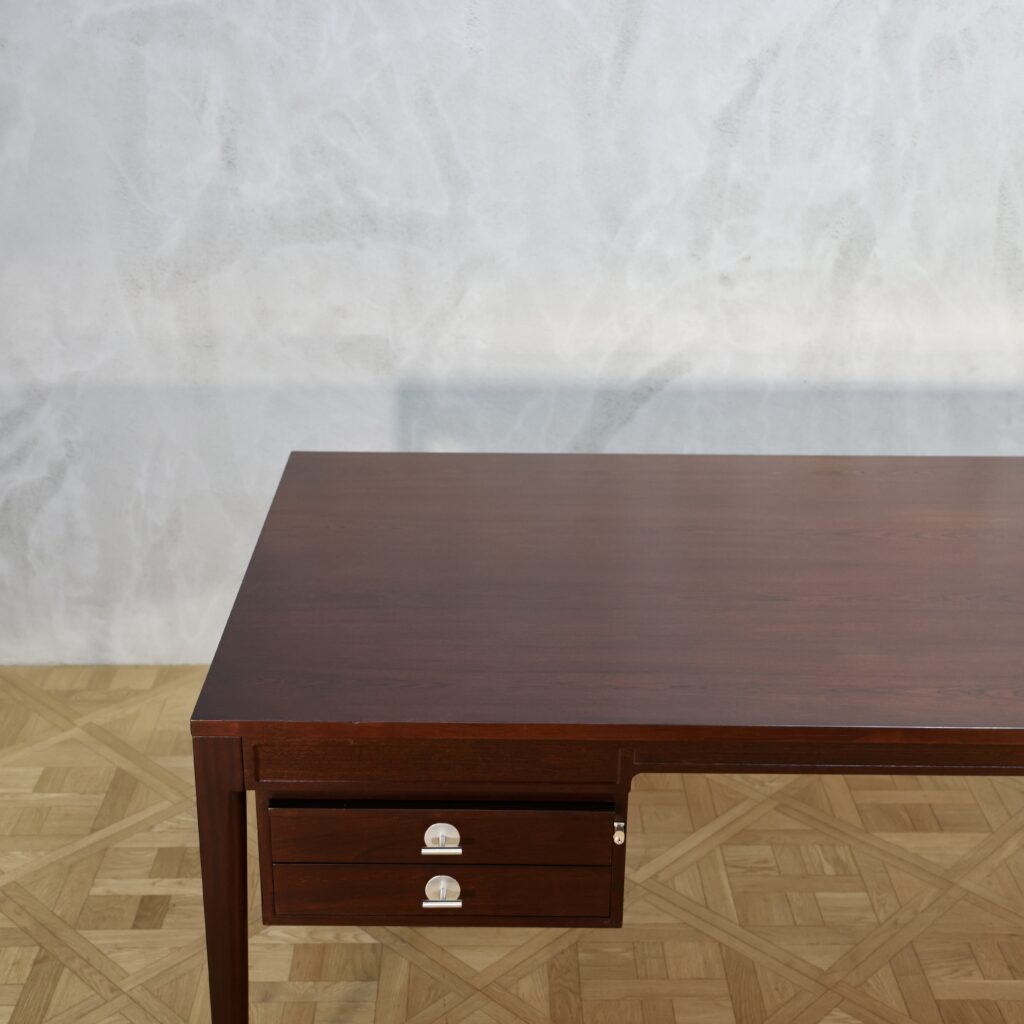 Finn Juhl Diplomat Desk Mahogany - MOTO FURNITURE 北欧家具