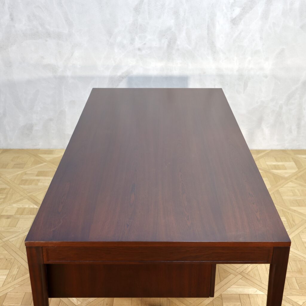 Finn Juhl Diplomat Desk Mahogany - MOTO FURNITURE 北欧家具