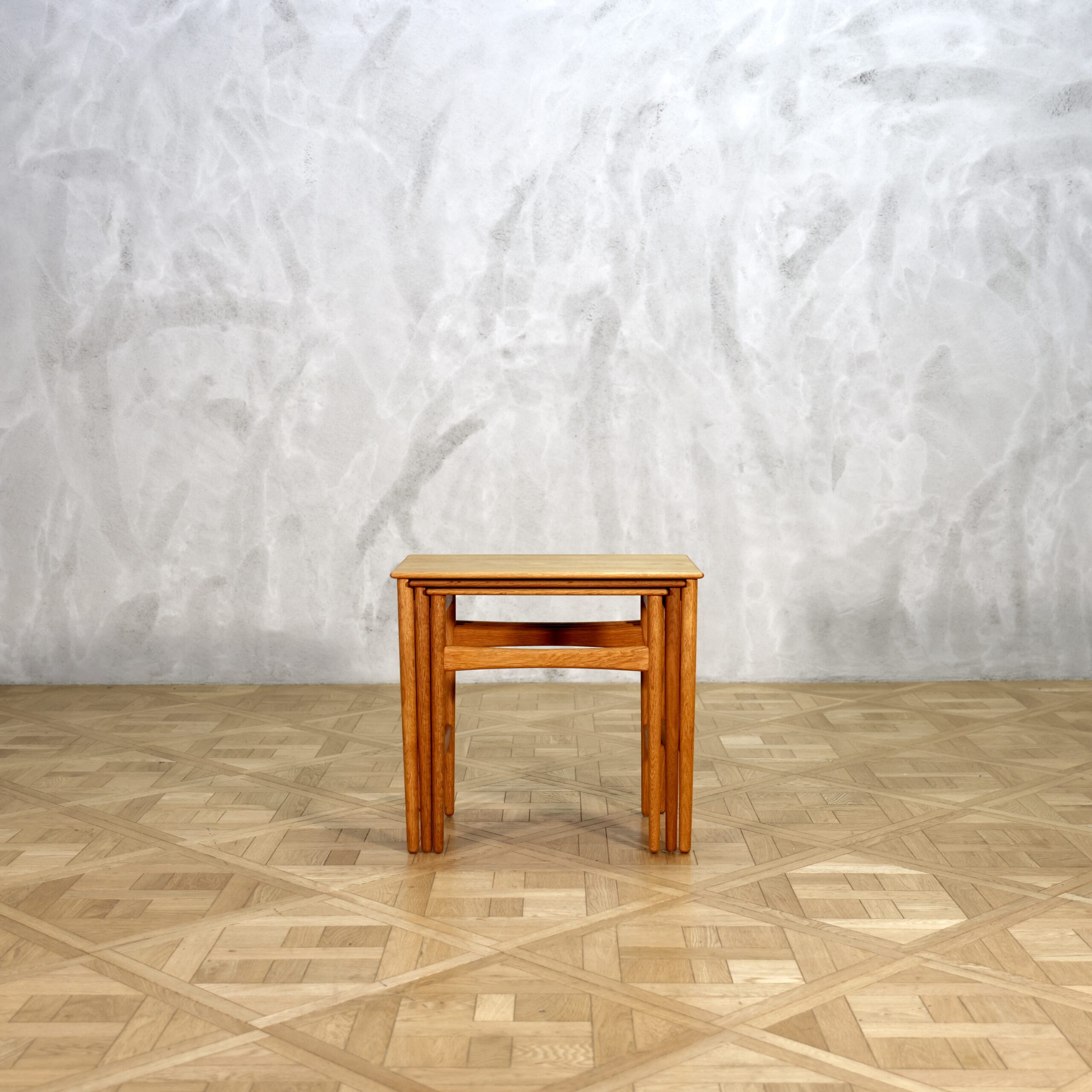 ネストテーブル Archives - MOTO FURNITURE 北欧家具 ウェグナー