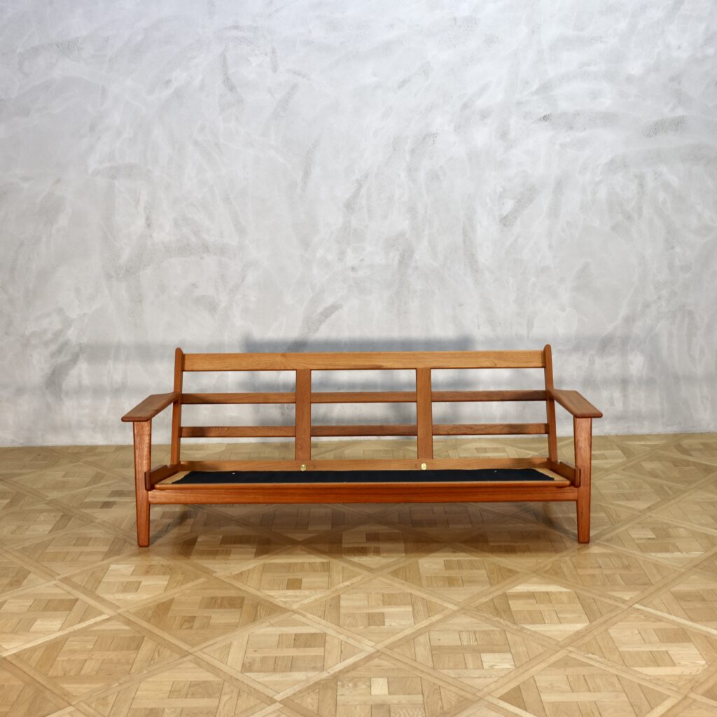 Hans J. Wegner GE290 Sofa Teak - MOTO FURNITURE 北欧家具