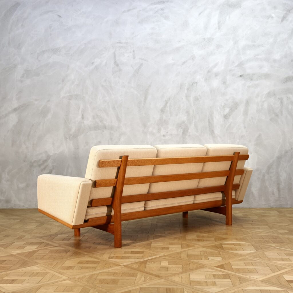 Hans J. Wegner GE236 Sofa Oak - MOTO FURNITURE 北欧家具 ウェグナー
