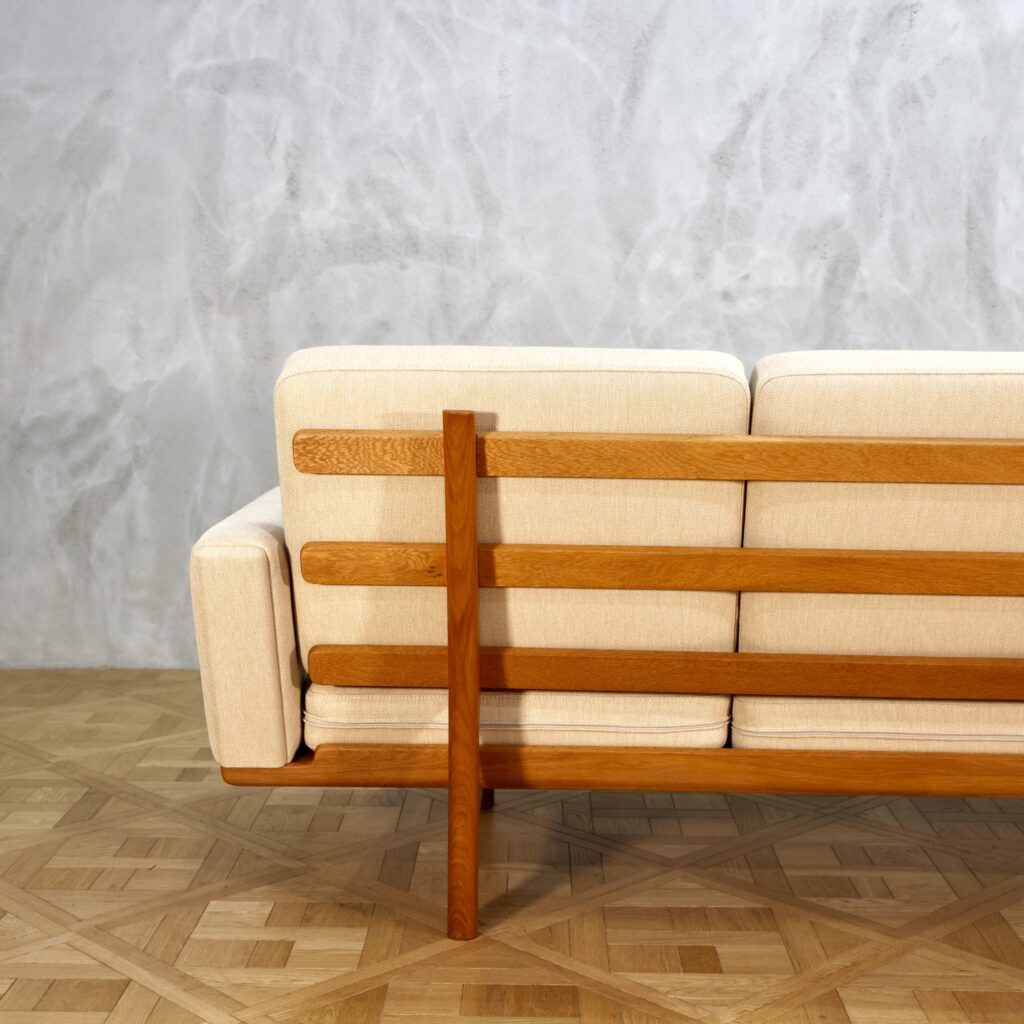 Hans J. Wegner GE236 Sofa Oak - MOTO FURNITURE 北欧家具 ウェグナー