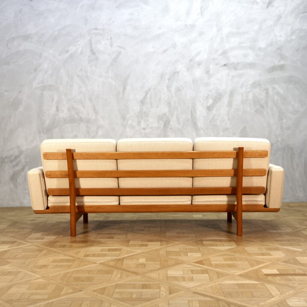 Hans J. Wegner GE236 Sofa Oak - MOTO FURNITURE 北欧家具 ウェグナー