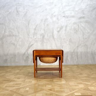 Hans J. Wegner Sewing table AT33 Teak