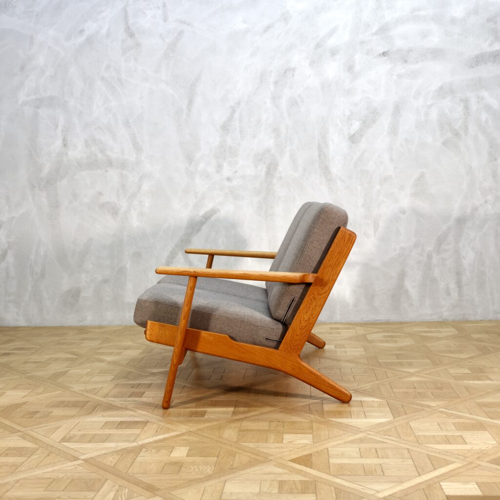 Hans J. Wegner GE290 Oak 2 Seater - MOTO FURNITURE 北欧家具