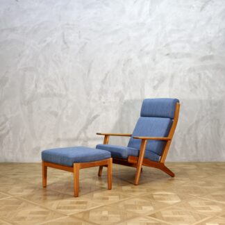 Hans J. Wegner GE290 Oak Ottoman Set