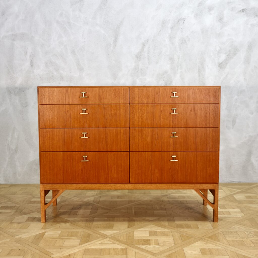 Borge Mogensen Model 234 Chest Teak - MOTO FURNITURE 北欧家具