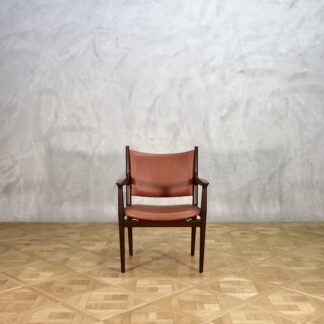 Hans J. Wegner JH513 Dark Oak