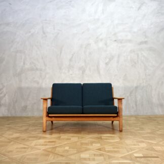 Hans J. Wegner GE290 Oak 2 Seater