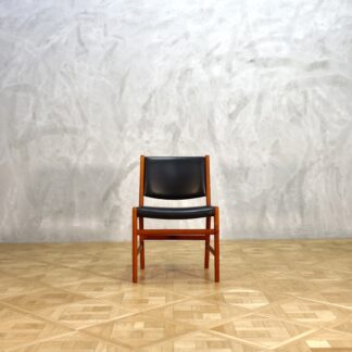 Hans J. Wegner JH506 Teak
